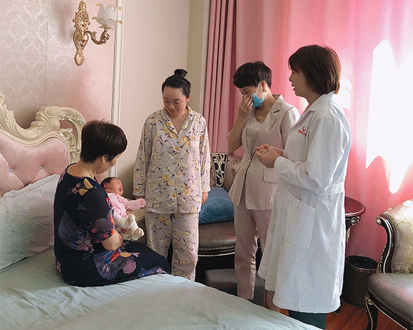 医生查房